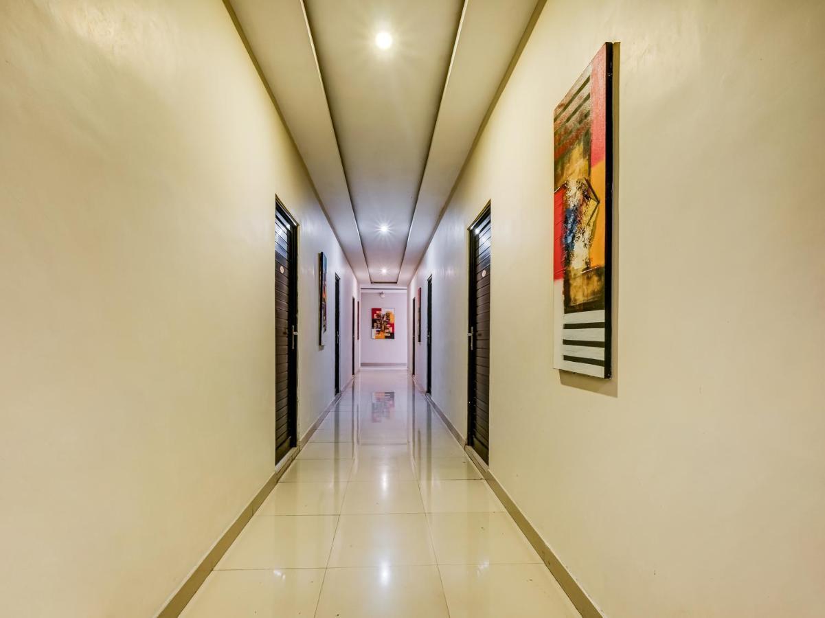 Oyo 90986 Hotel Srikandi Adisucipto Kalasan Exterior photo
